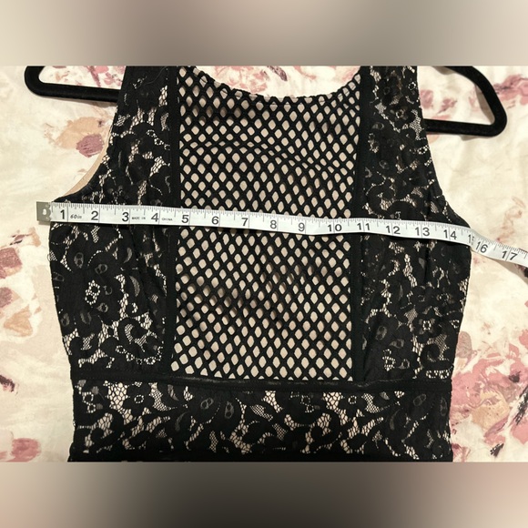 YAYA&CO Gorgeous Lace Cocktail Dress - Picture 4 of 7